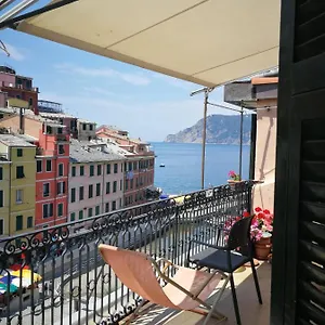  Apartment Sea View Italy