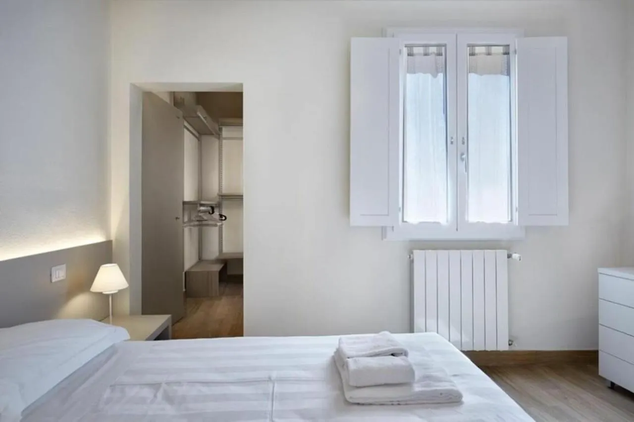 Giulia E Valentina By Halldis Florence Apartment