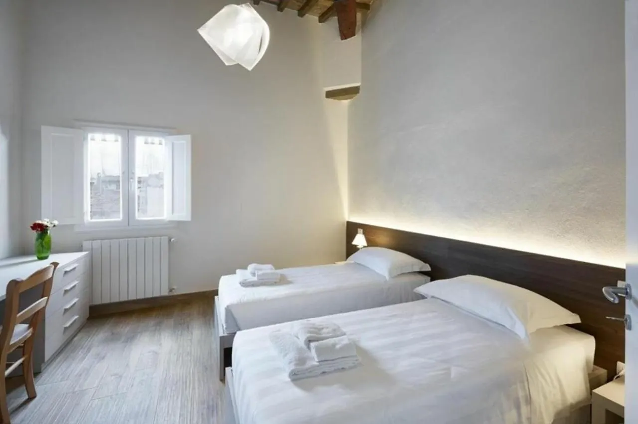 Giulia E Valentina By Halldis Florence Apartment