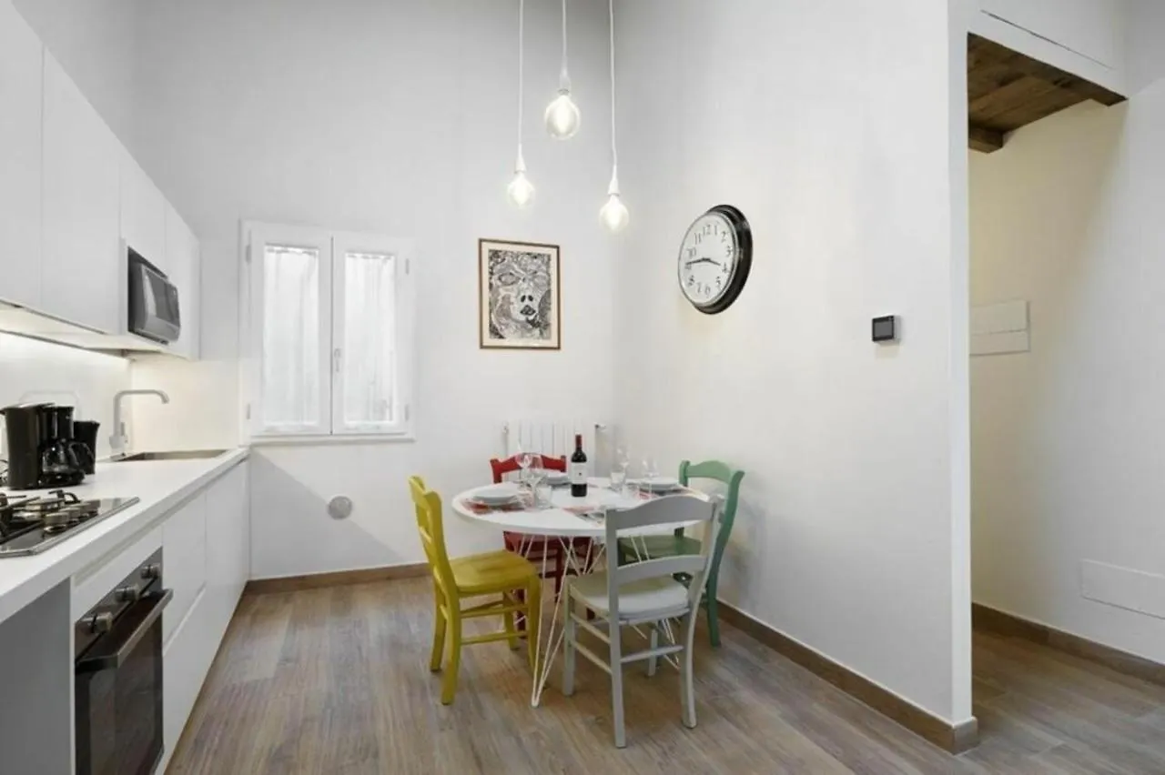 Giulia E Valentina By Halldis Florence Apartment